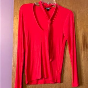 Long sleeve express top with tie